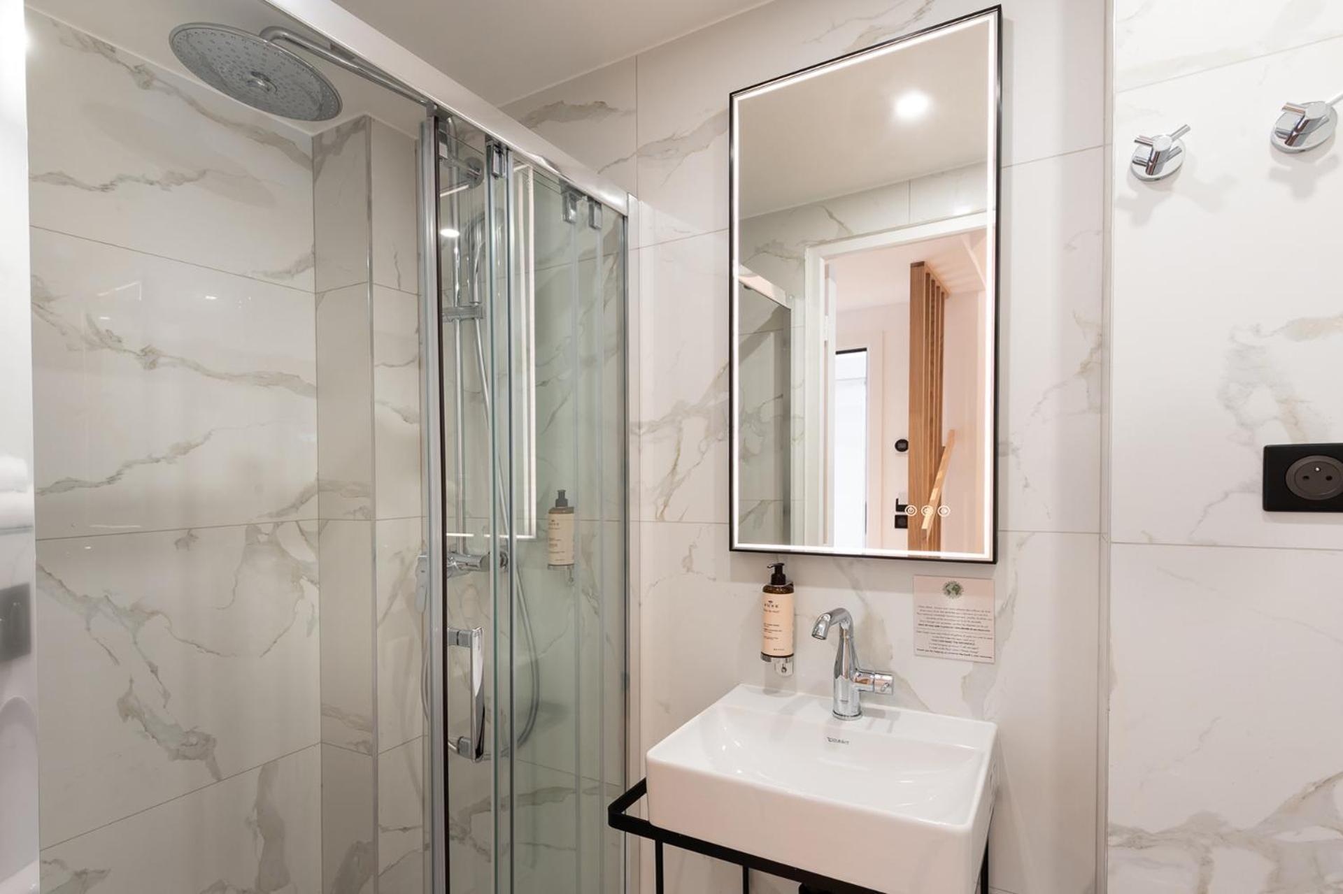 Les Suites Hcr Paříž Exteriér fotografie